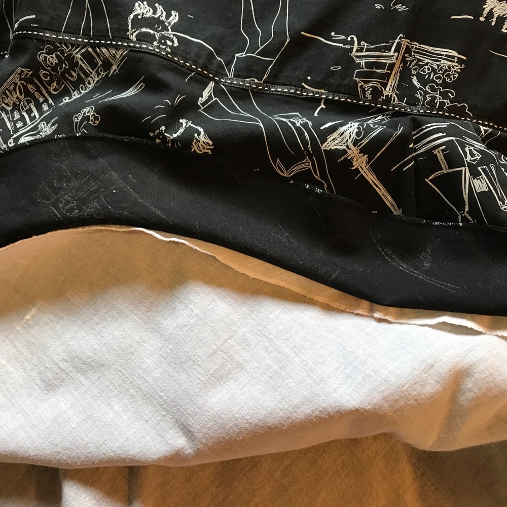 Lapis skirt black with a cute fun print size M - Picture 5 of 6